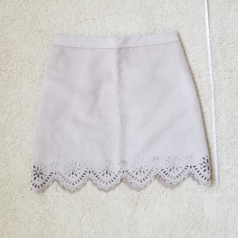 Beige mini skirt